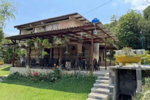 ALQUILER FINCA VILLA CANDELO