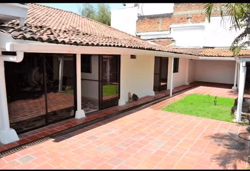 Aparta estudios &ndash; Nirvana Cali