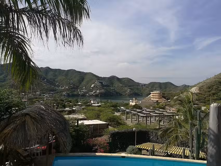 Apartaestudio + cocina + piscina Casa Los Cerros Taganga