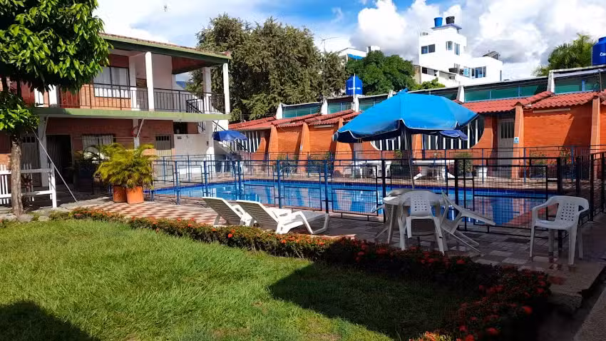 Atami Caba&ntilde;as