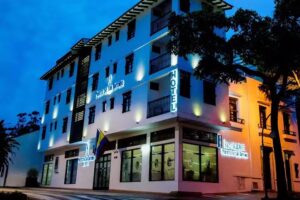 AW HOTEL PUERTA DE SAN ANTONIO