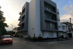 BALCONES DE LA RIVERA