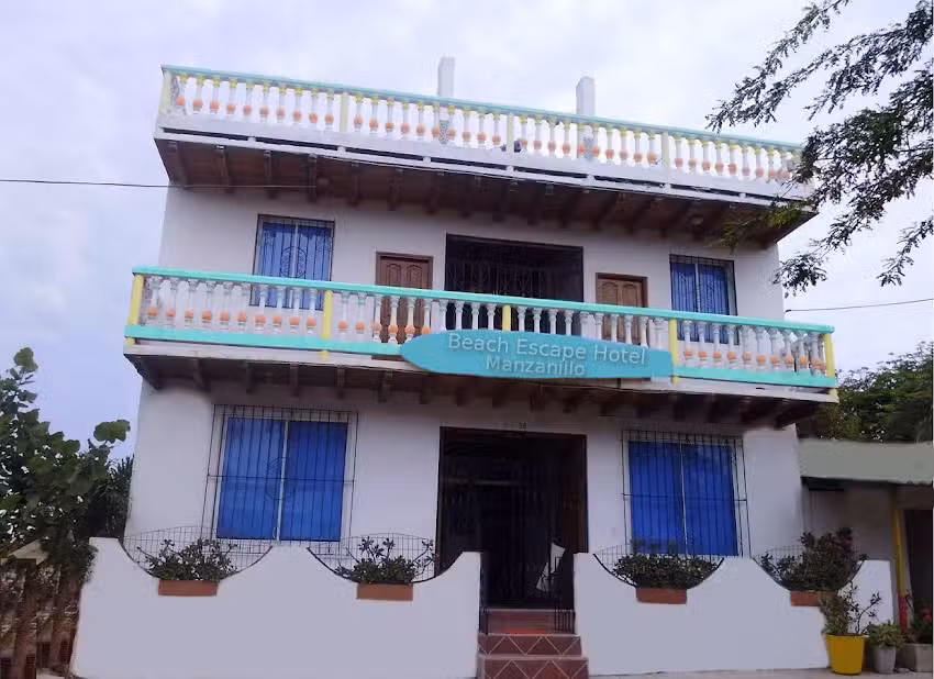 Beach Escape Manzanillo Hotel