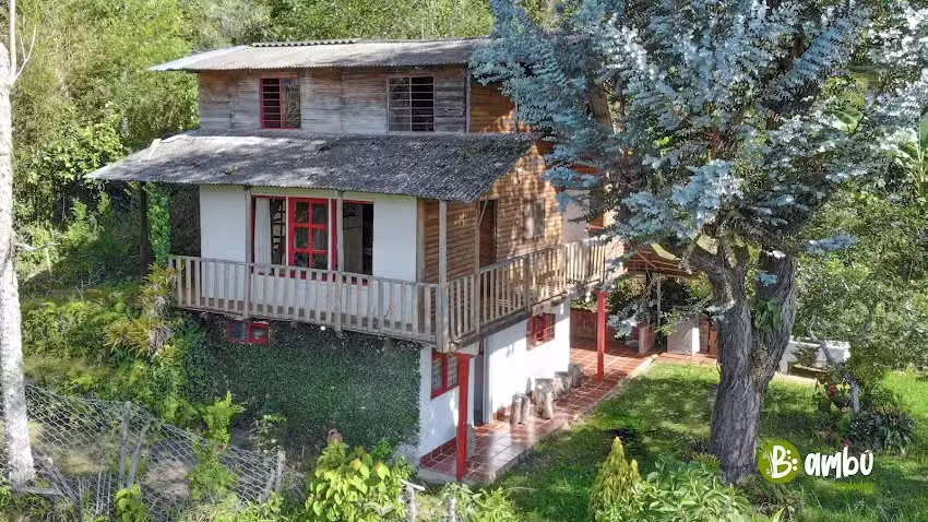 Caba&ntilde;a Bamb&uacute;, El Bosque