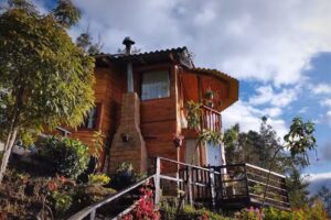 Caba&ntilde;a Bella Vista a orillas del lago &ndash; Laguna de la cocha, Nari&ntilde;o.