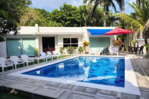 Caba&ntilde;a Carmela