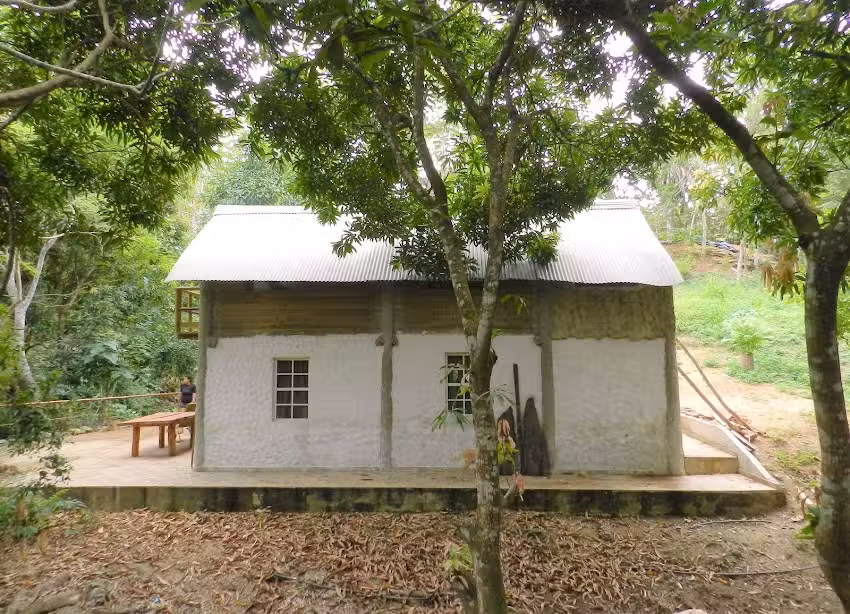 Caba&ntilde;a Damekian