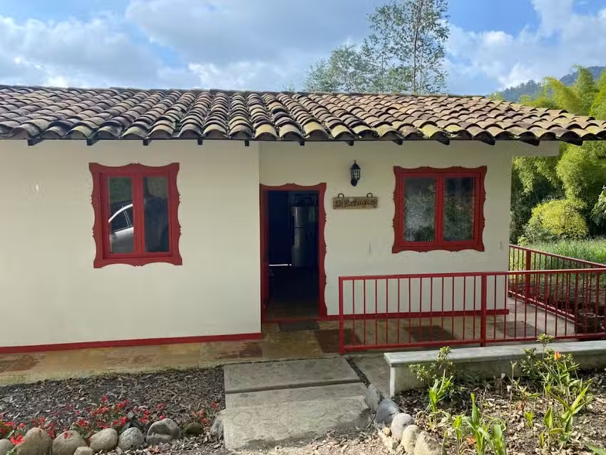 Caba&ntilde;a El Refugio, cerca a Pereira