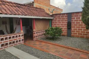 CABA&Ntilde;A EL ROBLEDAL GUATAPE