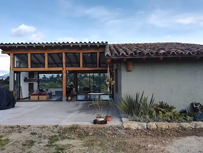 Caba&ntilde;a El Solar