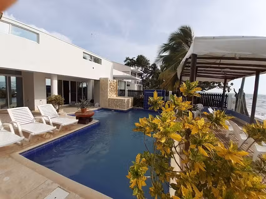 Caba&ntilde;a El Tucan