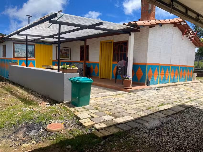 Caba&ntilde;a El Yuyal