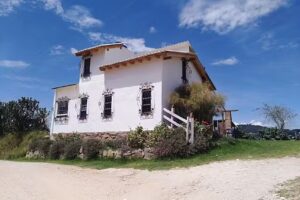 Caba&ntilde;a Illari