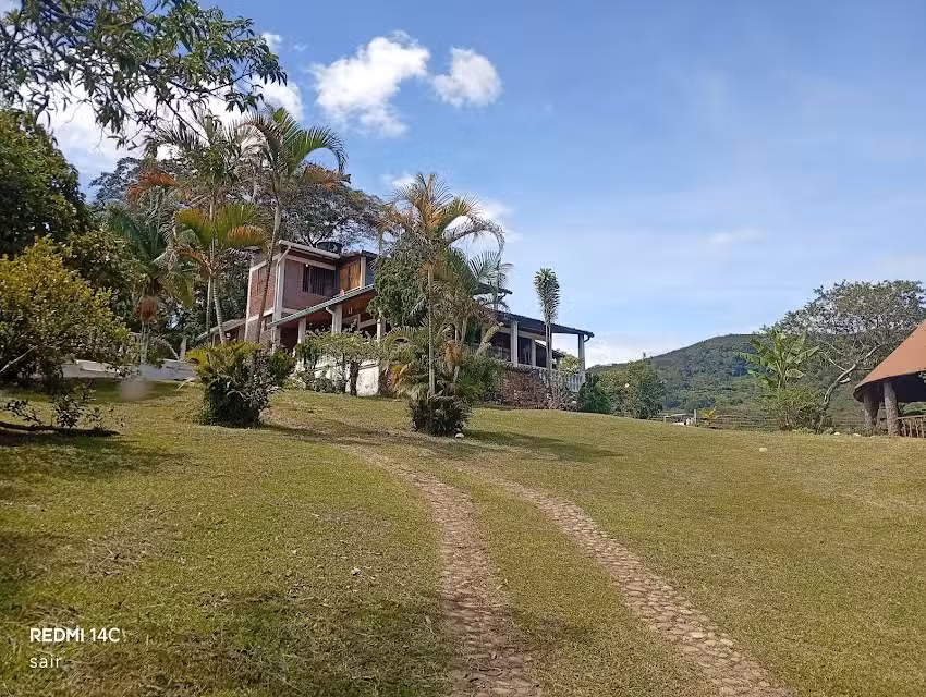 Caba&ntilde;a La nostra Colombia