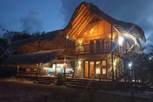 Caba&ntilde;a Lago Mar