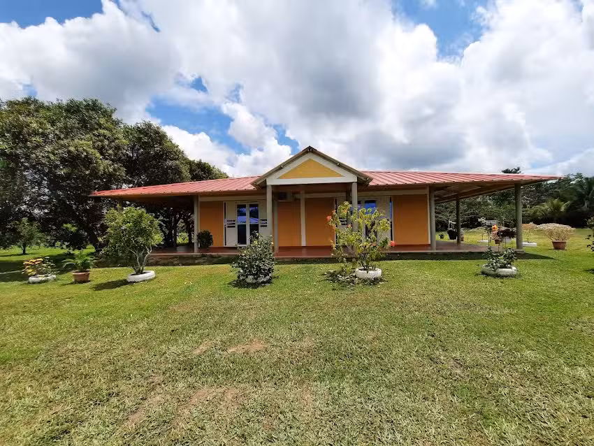 Caba&ntilde;a Las Tres Mar&iacute;as Y El Rey David