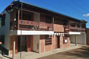 Caba&ntilde;a manantial del turpial (alojamiento)