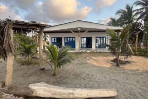 Caba&ntilde;a Mar de Tata