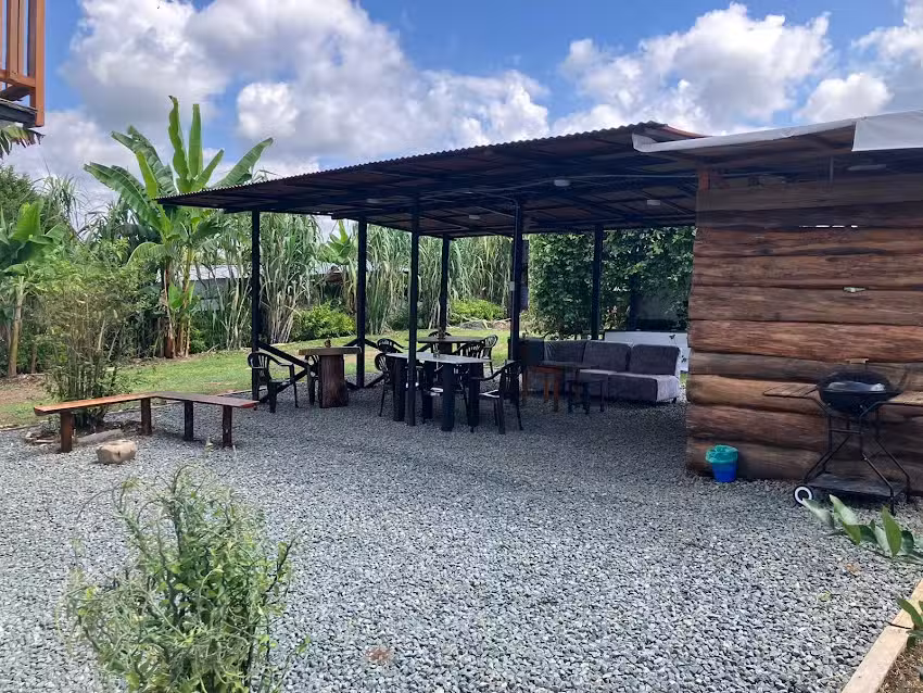 Caba&ntilde;a oasis