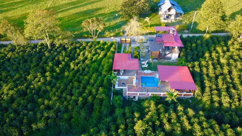 CABA&Ntilde;A TIERRA COLOMBIANA