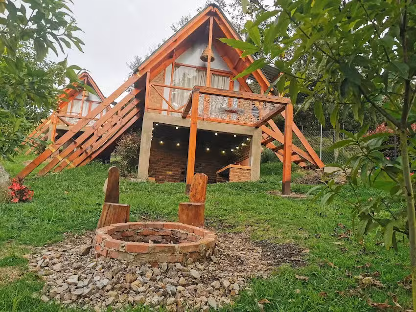 Caba&ntilde;as Alicanto Guatavita