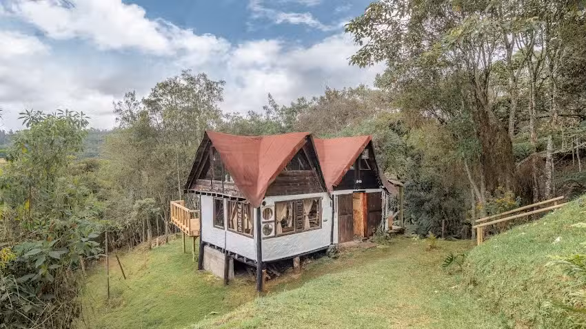 Caba&ntilde;as Casa monte en Santa elena
