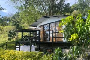 Caba&ntilde;as con Piscina y Jacuzzi en La Mesa &ndash; bambuCO