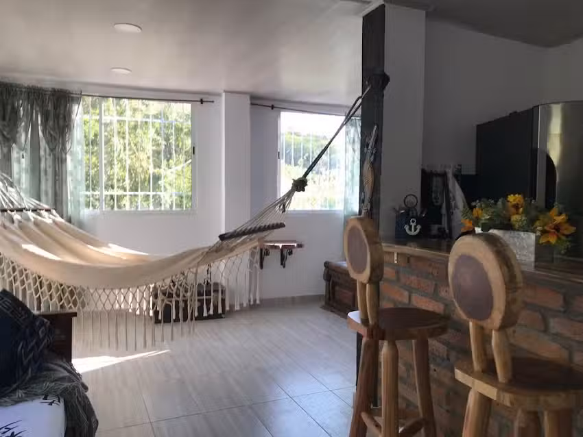 Caba&ntilde;as El Ito