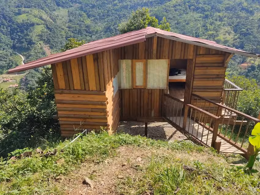 Caba&ntilde;as El pi&ntilde;al