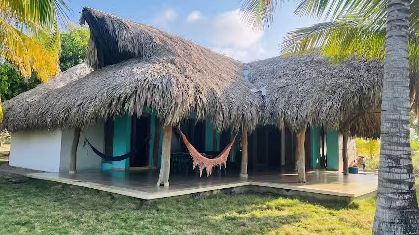 Caba&ntilde;as El Volcan