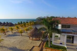 Caba&ntilde;as Frente al Mar &ndash; Condominio Puerto Rey