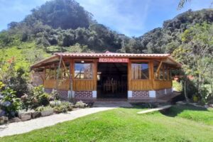 CABA&Ntilde;AS LA CHILITA (termales Salinas)