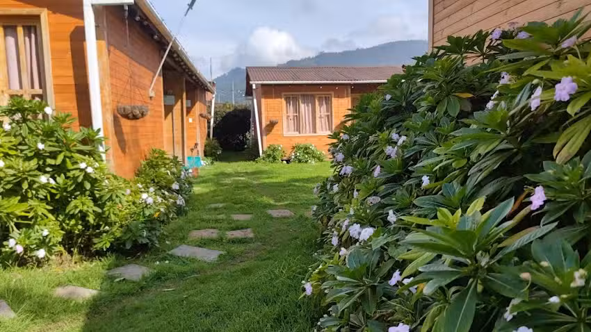 Caba&ntilde;as La Sabana