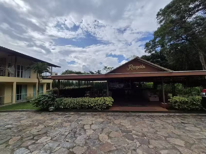 Caba&ntilde;as los Guaduales