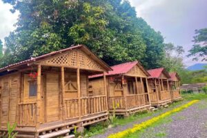 Caba&ntilde;as Los Pomarrosos