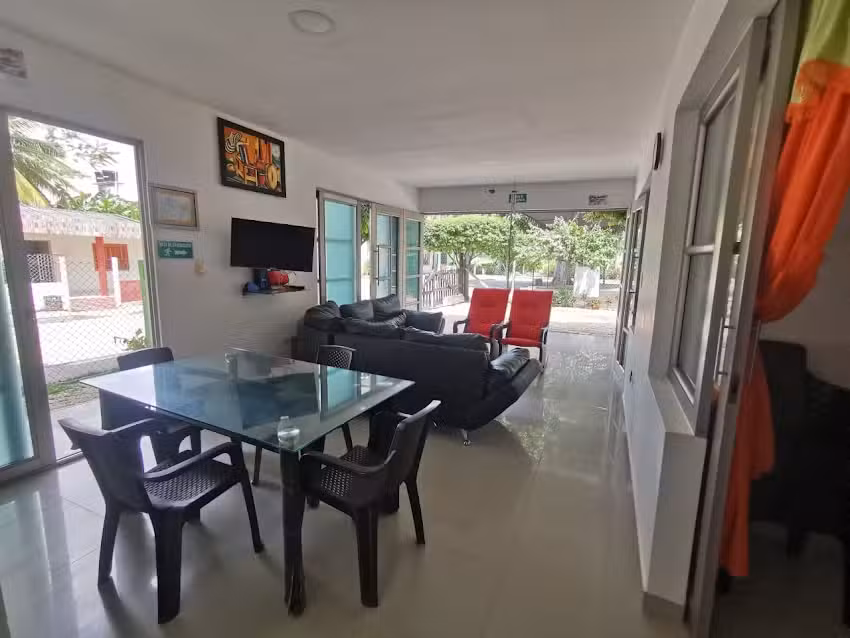 caba&ntilde;as Melany