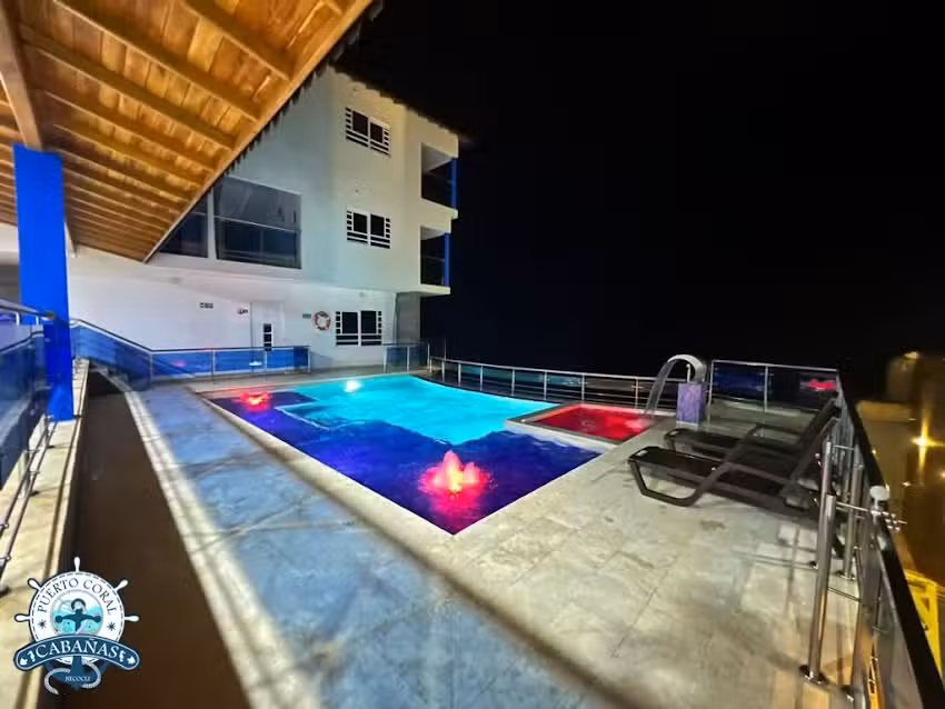 Caba&ntilde;as Puerto Coral