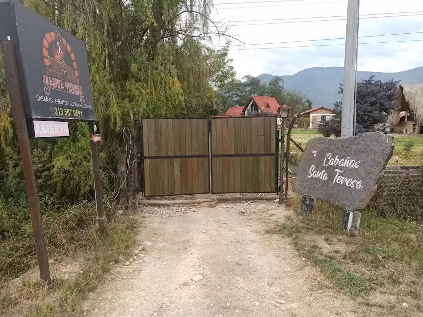 Caba&ntilde;as Santa Teresa