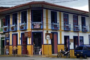 Caf&eacute;&Hotel Colibri Real