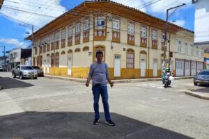 Caf&eacute; Villa Laura Brew Lab & Coffee House