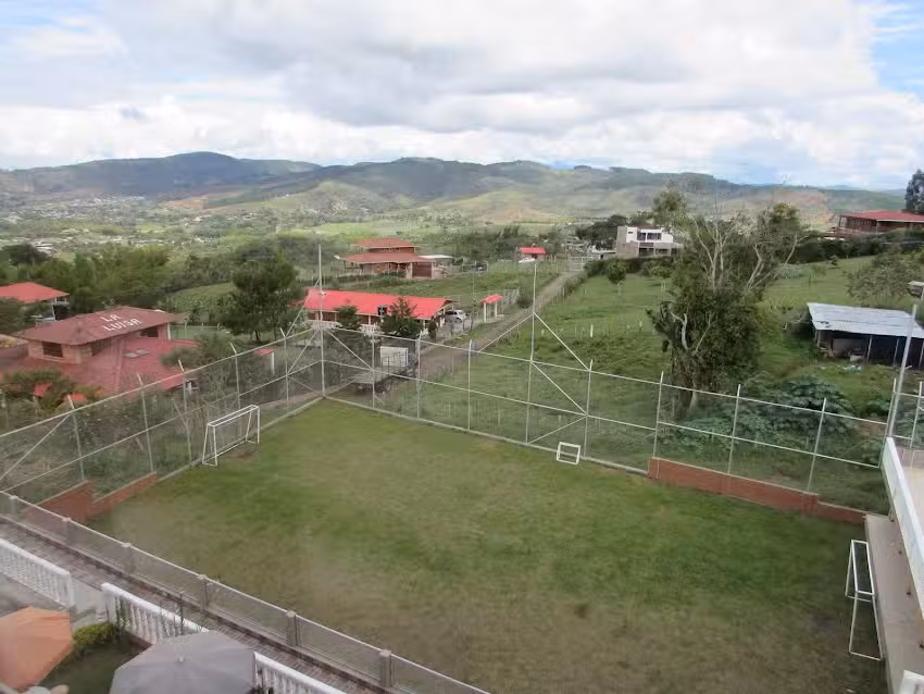 Campamento El Ed&eacute;n