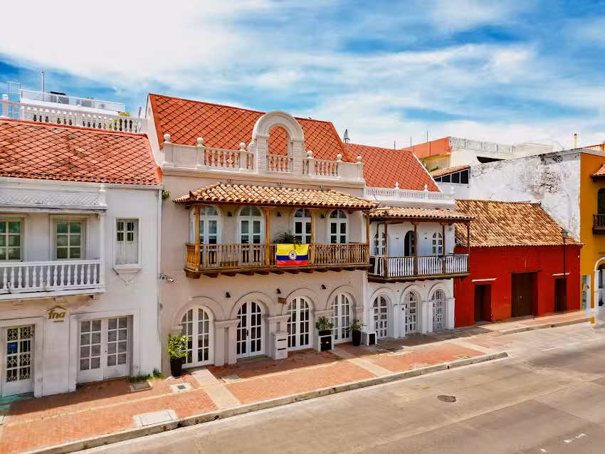 CASA BUG&Oacute; ARSENAL