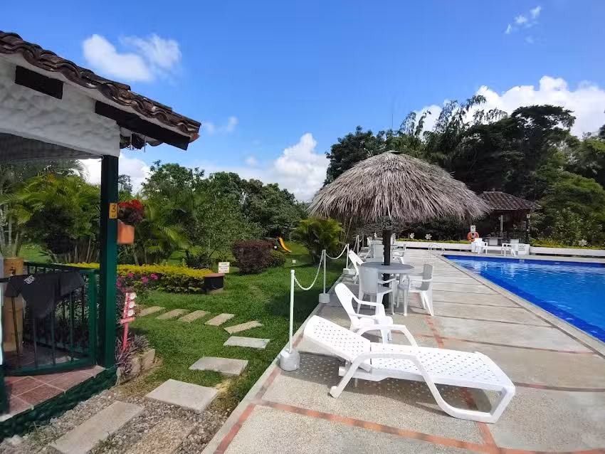 Casa de Campo Caba&ntilde;as