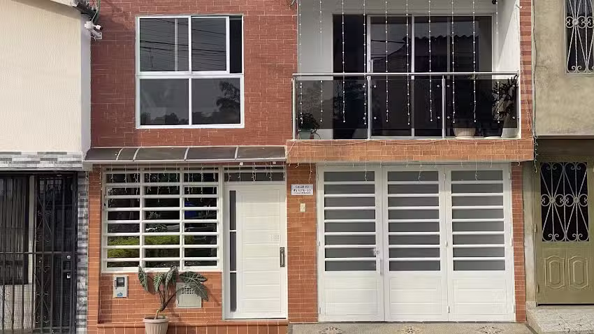 Casa Holiday Fusa, habitaciones con ba&ntilde;o privado