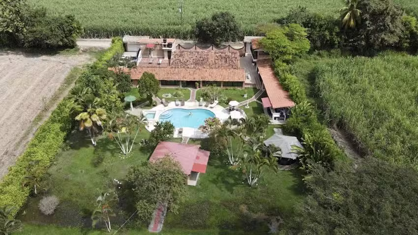 Casa Nueva