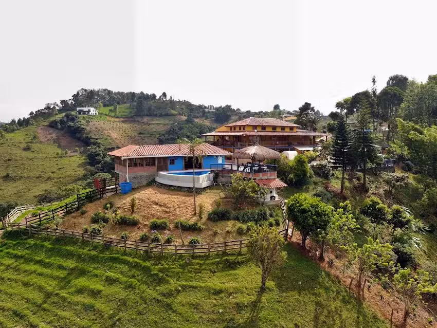 CASTILLO DE CASCADAS &ndash; FINCA HOTEL