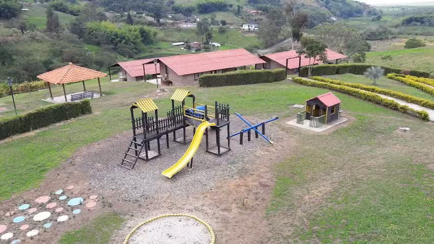 Centro Multiprop&oacute;sito &ndash; FONAVIEMCALI