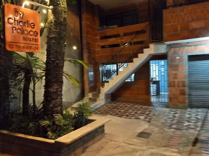 Charlie Palace Hostel