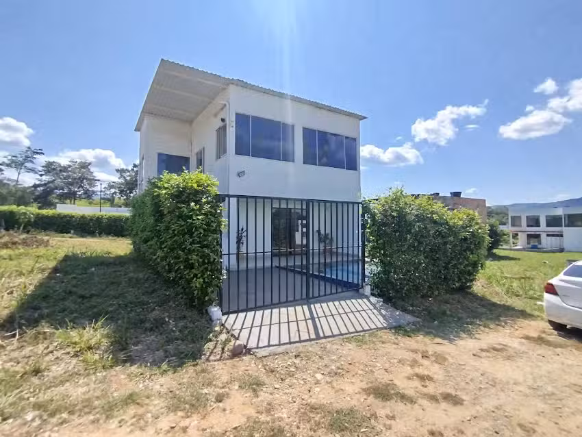 Claro luna villa panda