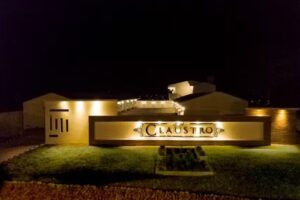 Claustro Motel